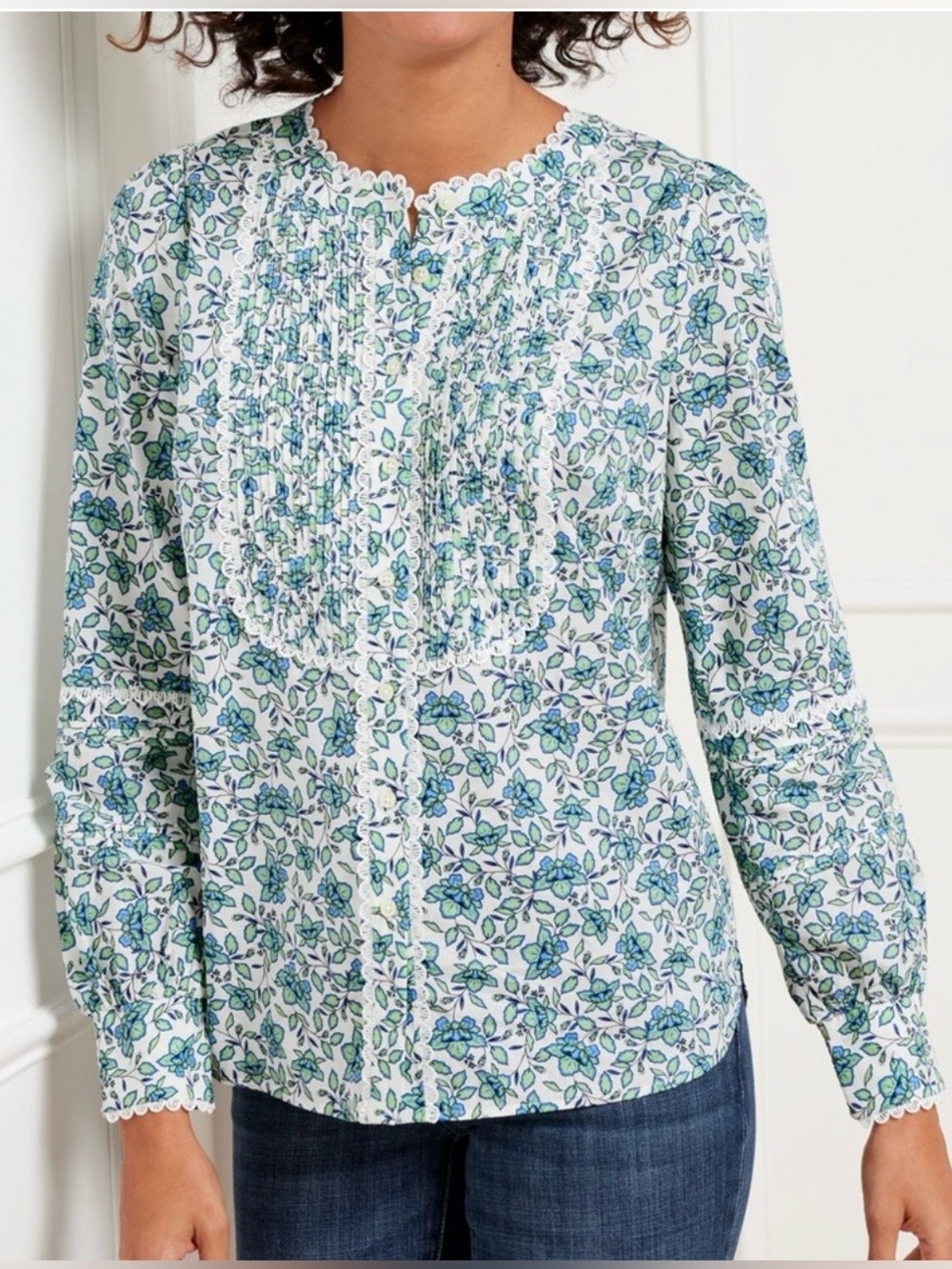 Talbots Scallop Lace Trim Top in Blooming Daffodils Floral Print